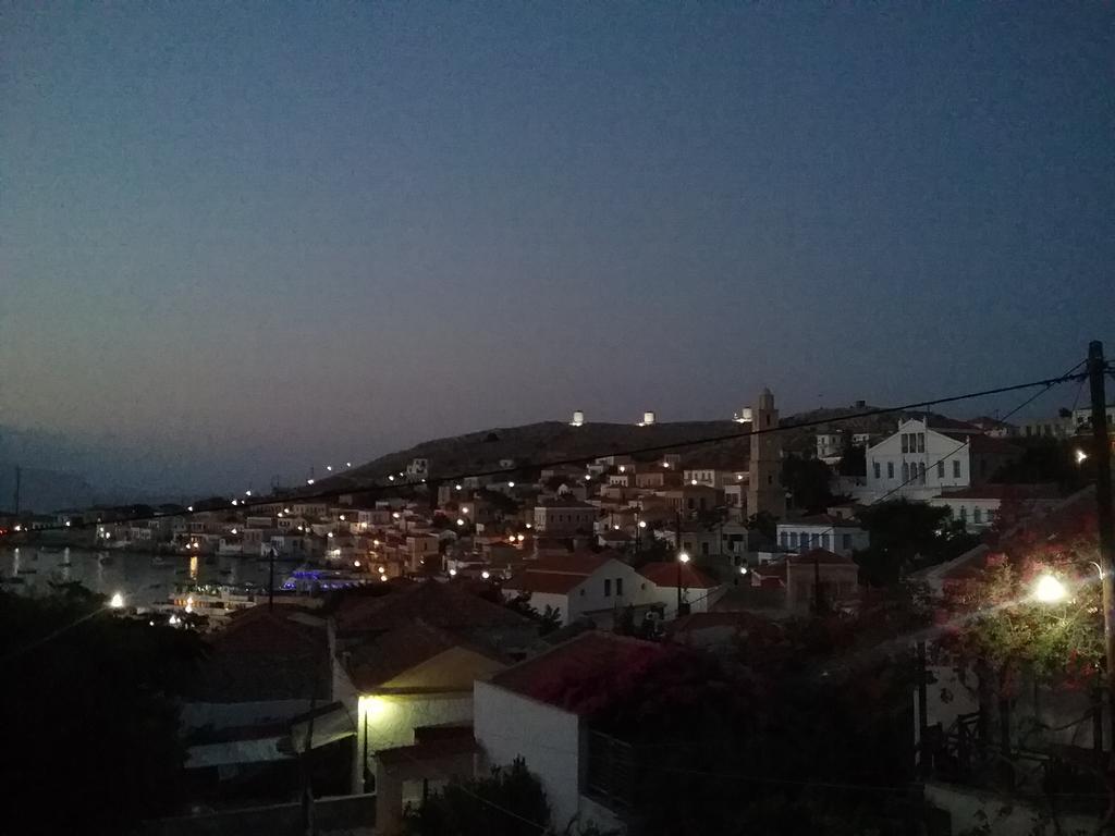 Villa Katingo Chalki Town Exterior foto